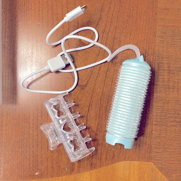 Heated Curler (for bangs) - Picture 3 of 5